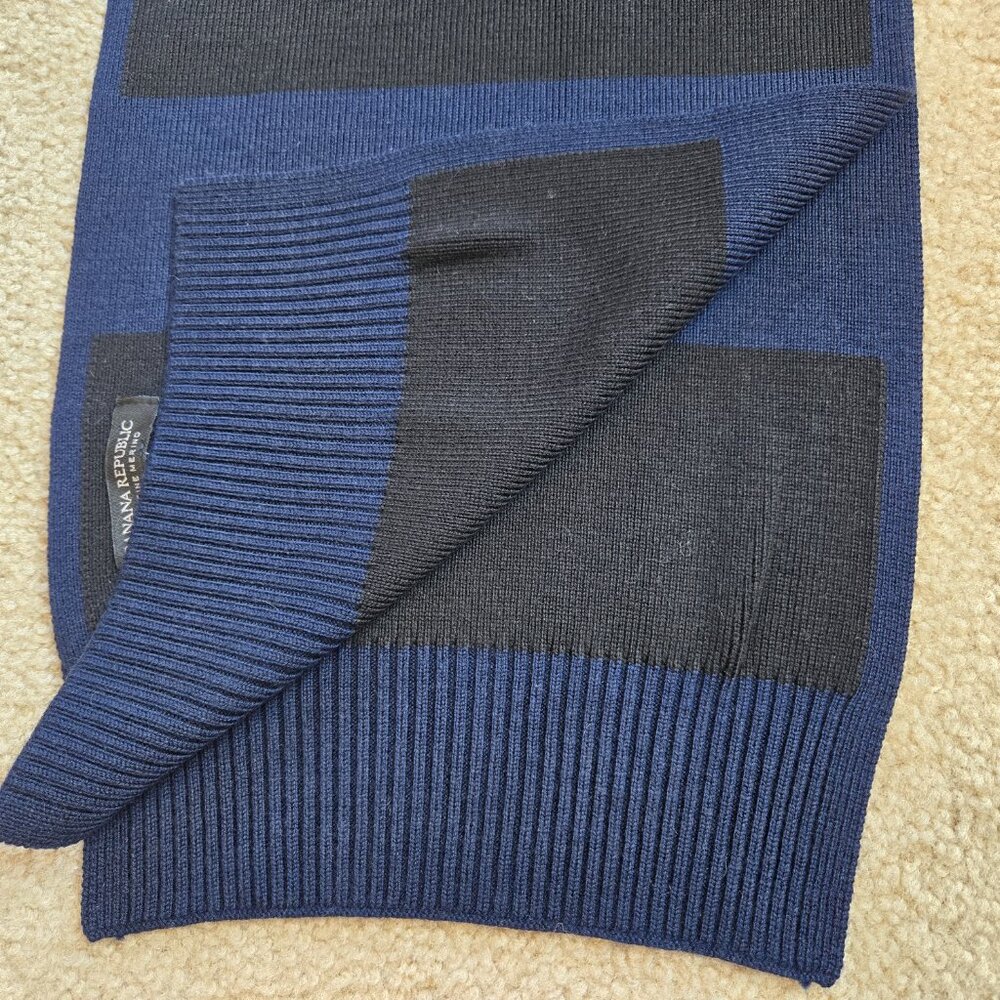 Banana Republic Extra Fine Merino Wool Knit Scarf Stripe Colorblock Blue Black - Picture 6 of 7